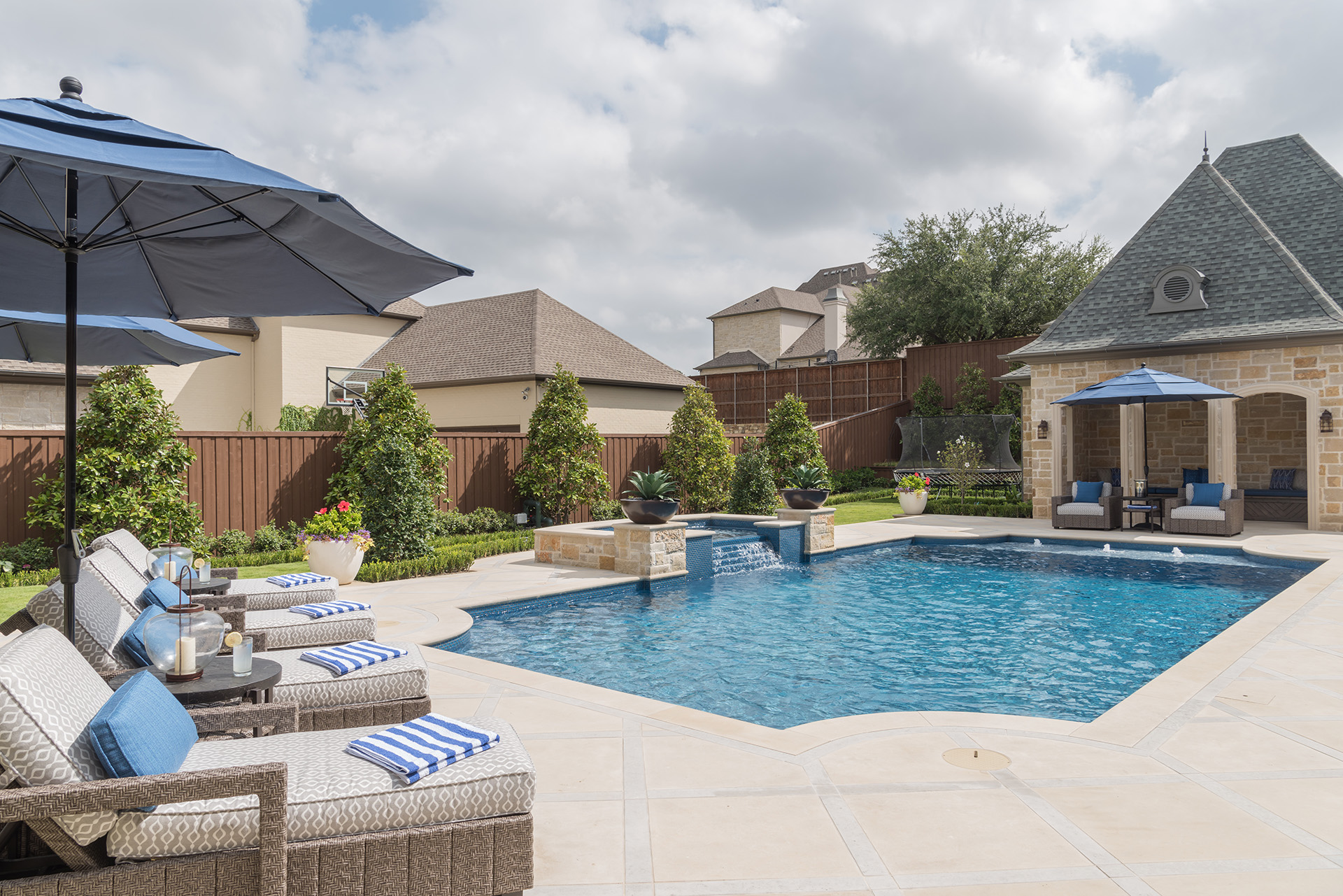 Relaxing Poolside Furniture