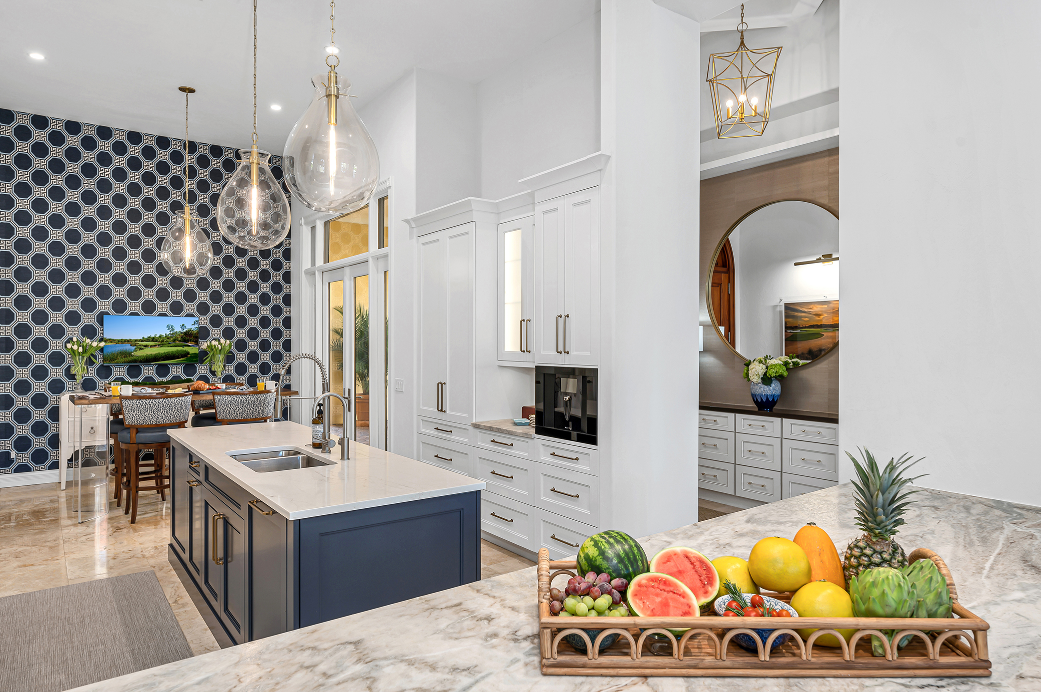 Deziner Tonie - Decorating Den Interiors luxury kitchen with island in Delray Beach, FL.