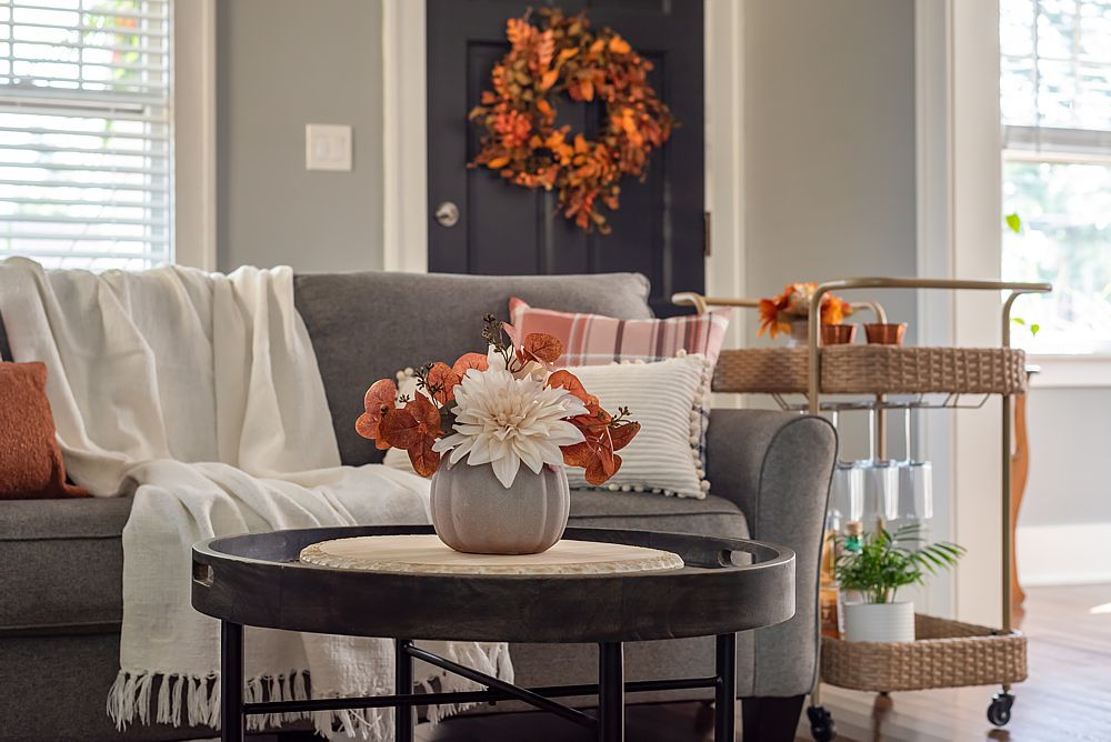Fall color trends don't need to cost a lot of money. Pick grasses and leaves from nature and bring them indoors for instant fall appeal.